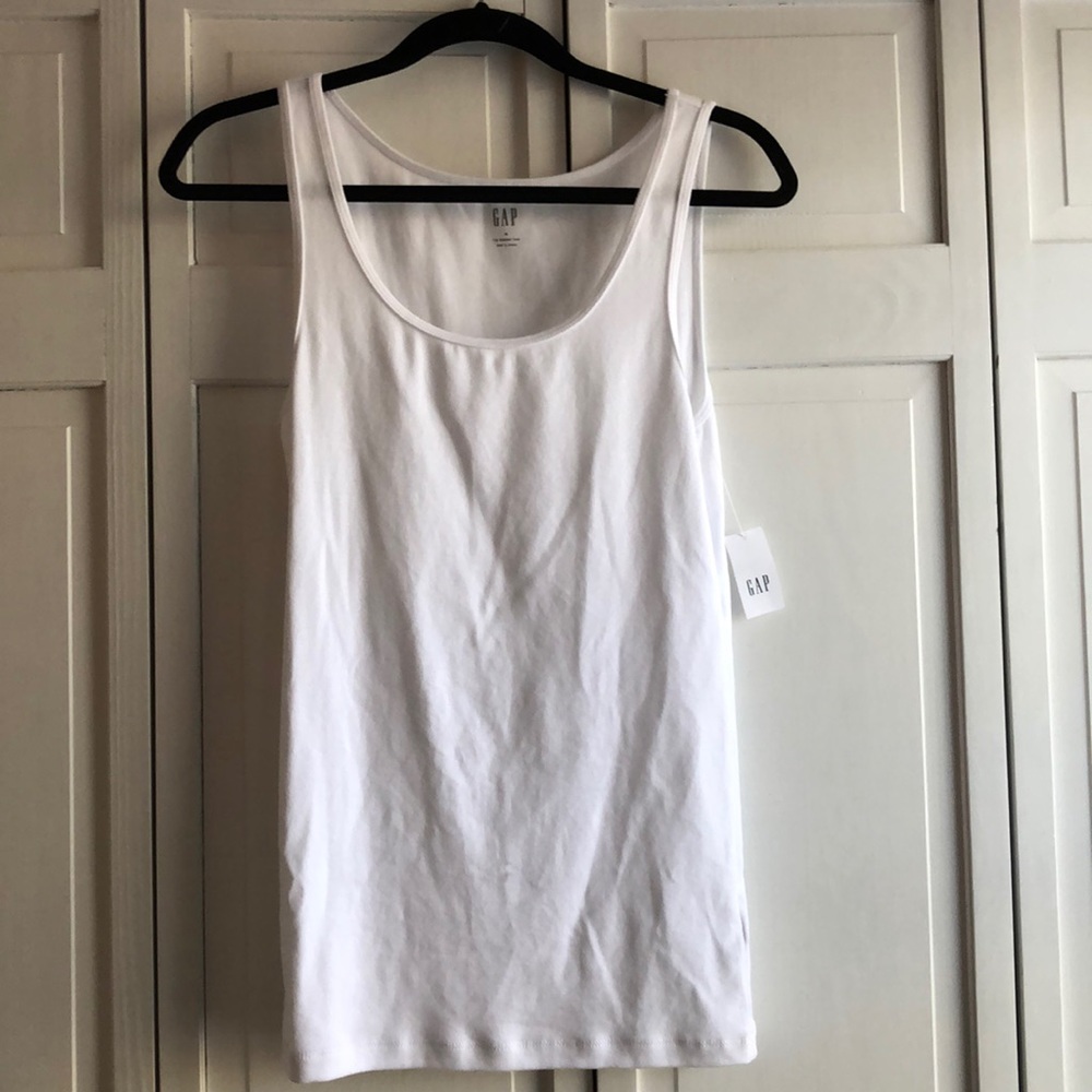 Gap basic white tank
